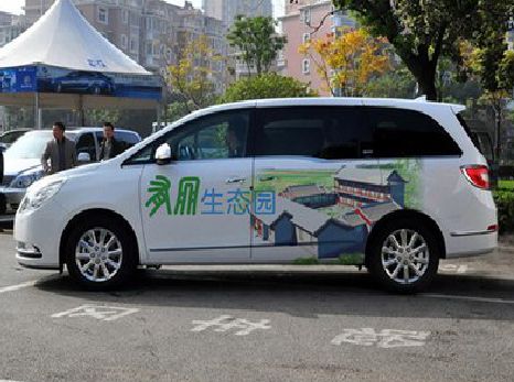 藤县户外车贴喷绘如何保持效果?